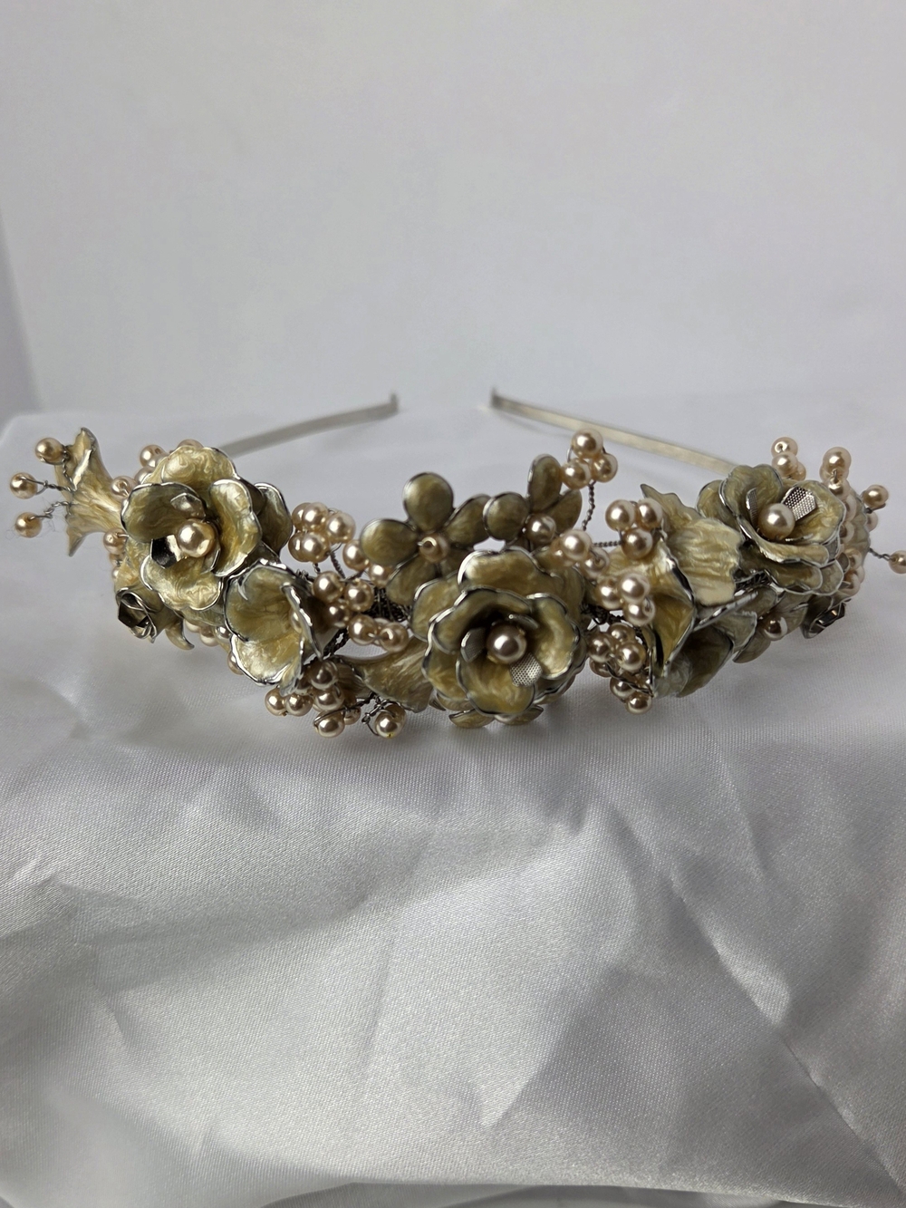 Vintage Floral Pearl Headband